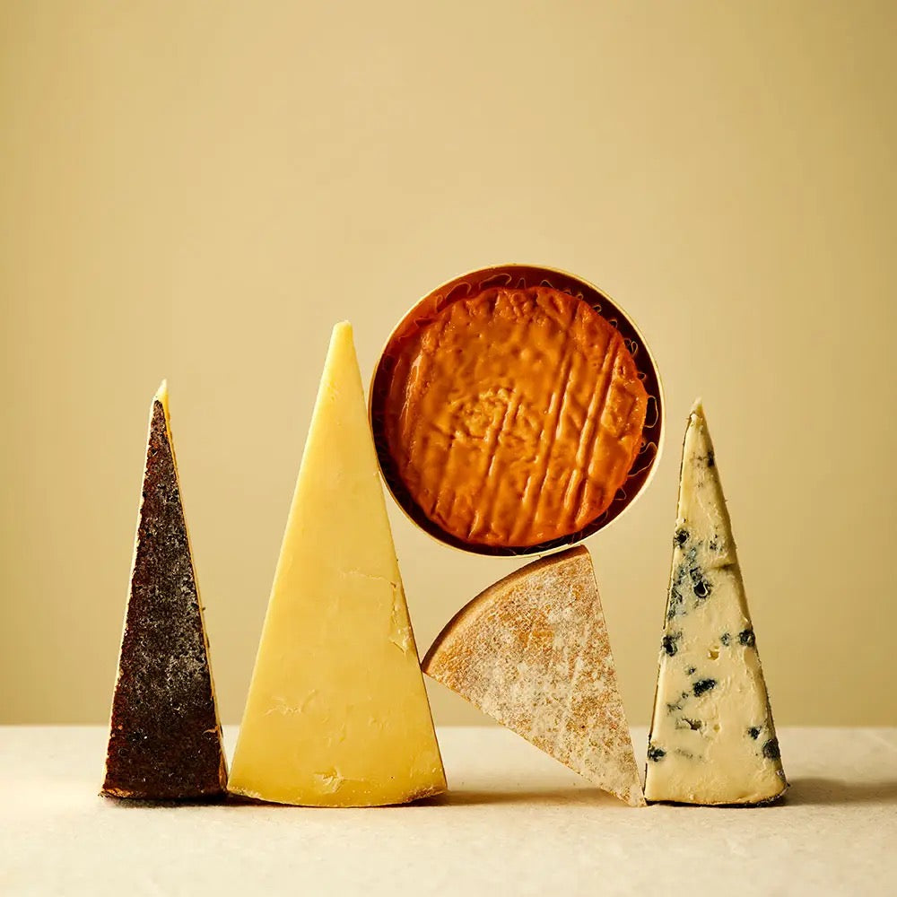Roar - The Strong and Powerful Cheeseboard Selection